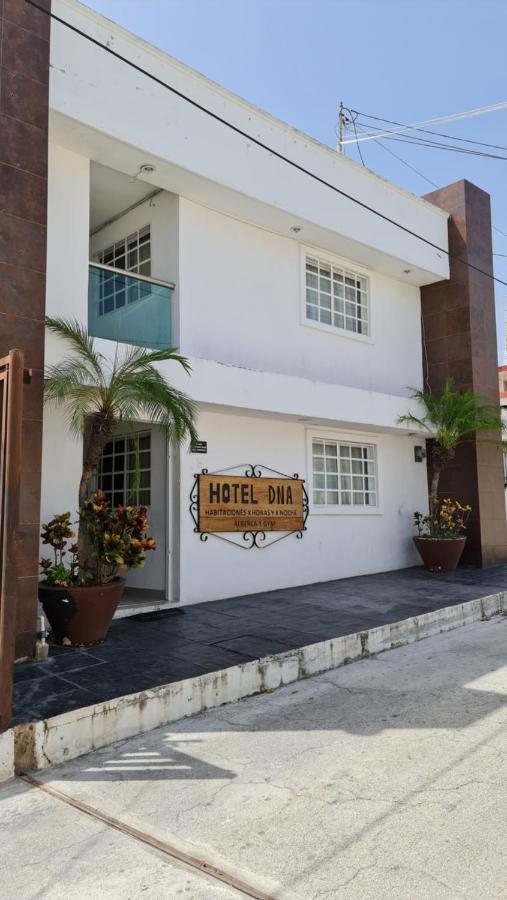Dna Cancun Hotel Y Posada Cancún Exterior foto